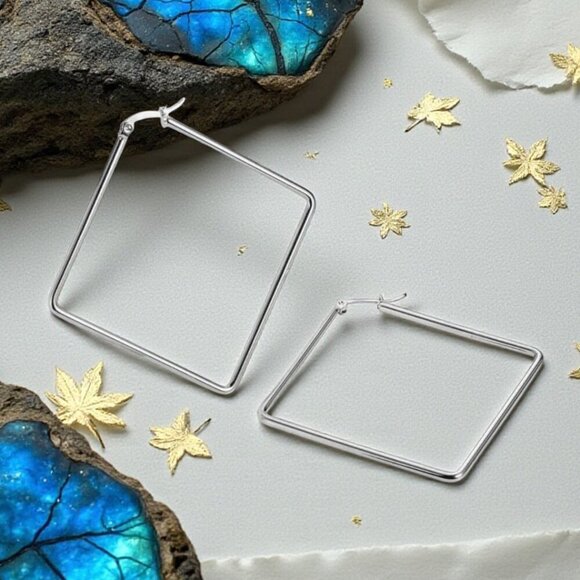 🆕Minimalist Geometric Square Hoop Earrings 18K Gold Plated Stainless Steel - Picture 1 of 13